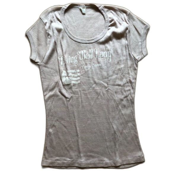 Vintage Women's Gym T Shirt Fitness Tee Living Well Lady 1980's - Picture 2 of 6